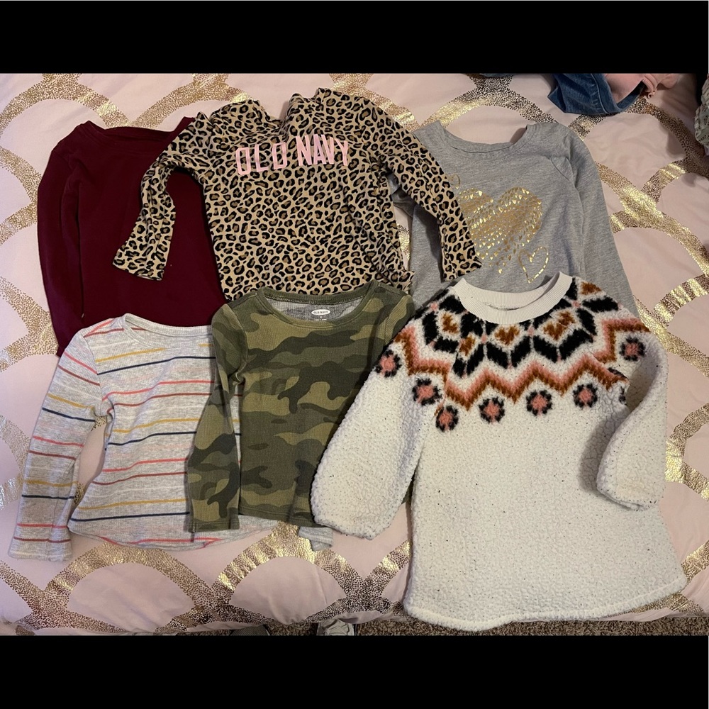 Lot of 2t long sleeve shirts sweater